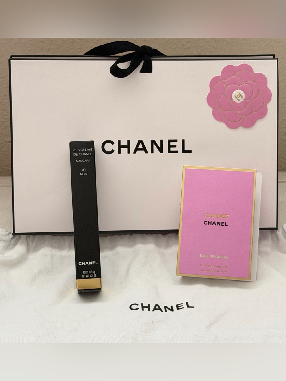 CHANEL Black Le Volume de Chanel Mascara with Chanel Chance sample